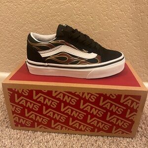 Toddler/Little kids Vans size 10.5